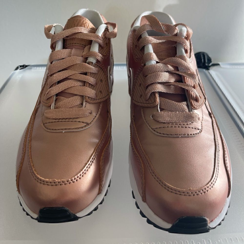 Nike Sneakers 